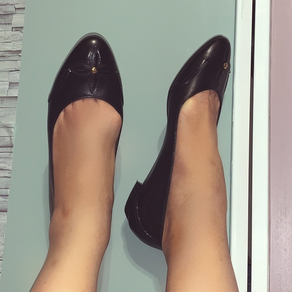 LOUIS VUITTON• Monogram Flower. Flats/ size 38!! - Picture 6 of 9